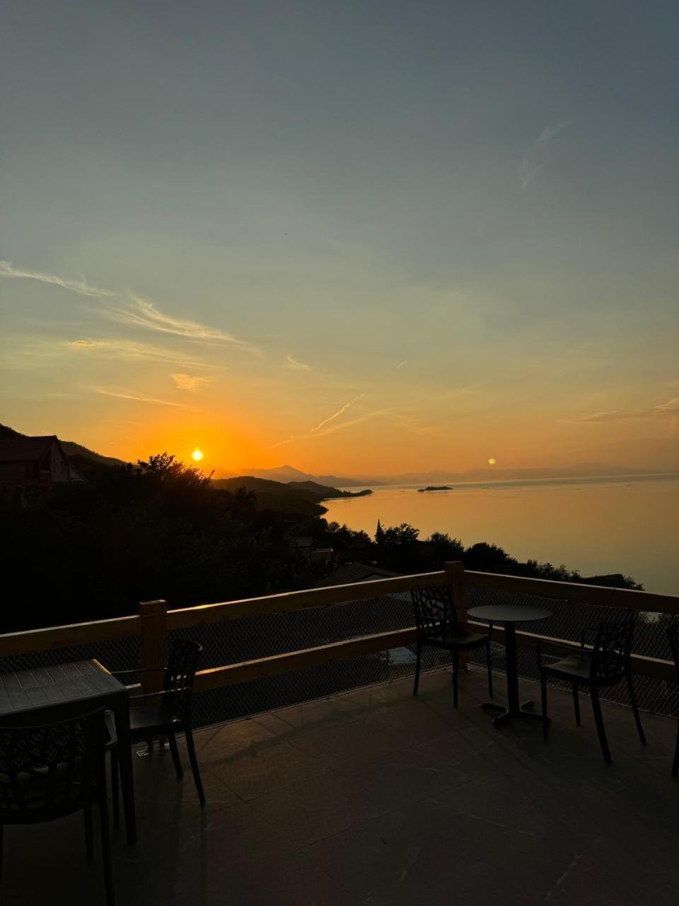 Bujtina E Qilimave Gasthof Zogaji